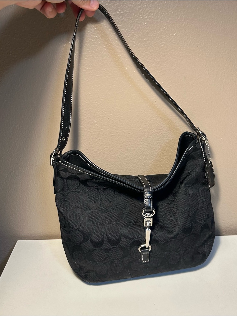 Coach K3K-6845 Black Hamptons Signature Clip Hobo Shoulder Bag Purse Vintage Y2K
